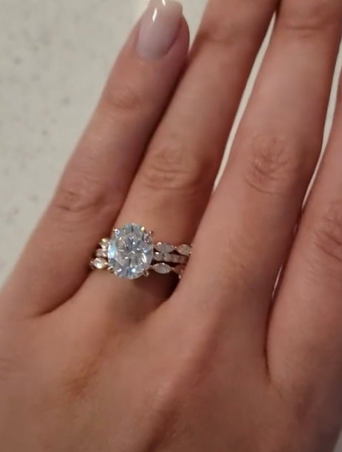 3 Carat Oval Moissanite Ring Set - Balacia
