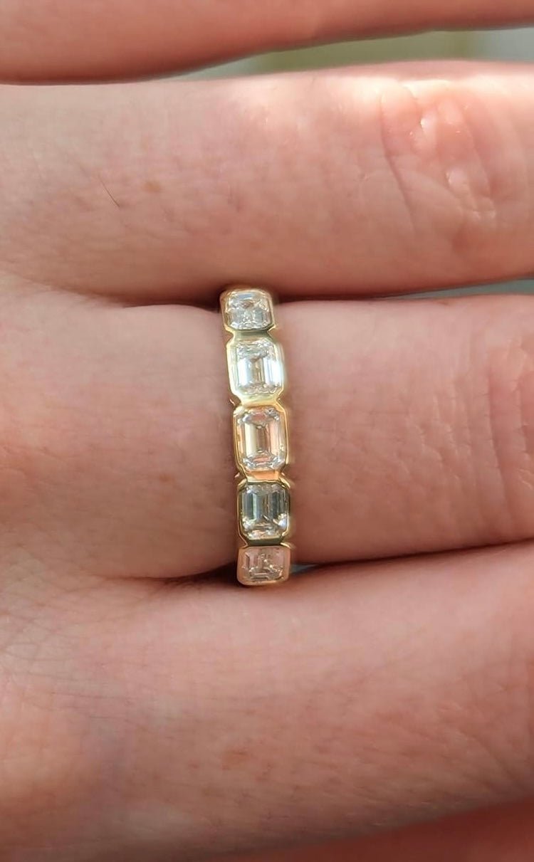 Emerald Cut Diamond Eternity Band in White Gold - Balacia