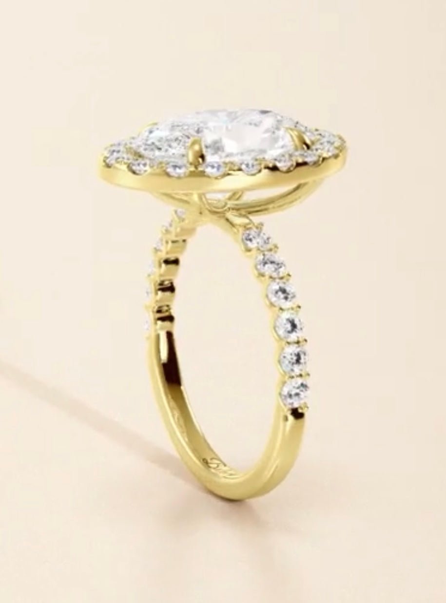 Oval Halo Shared Prong Moissanite Engagement Ring - Balacia