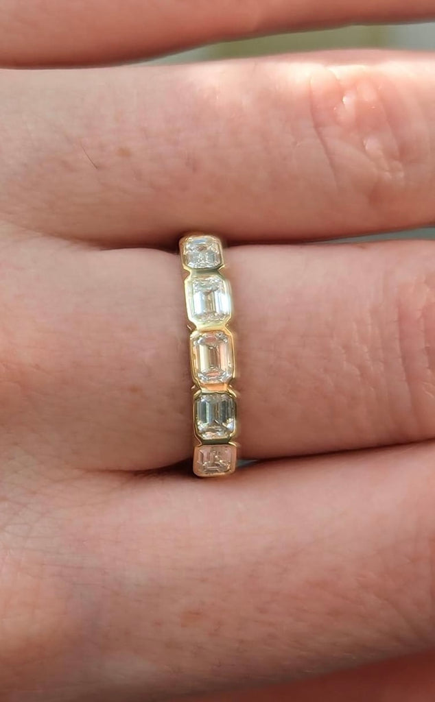 1.25 ctw East West Emerald Cut Band