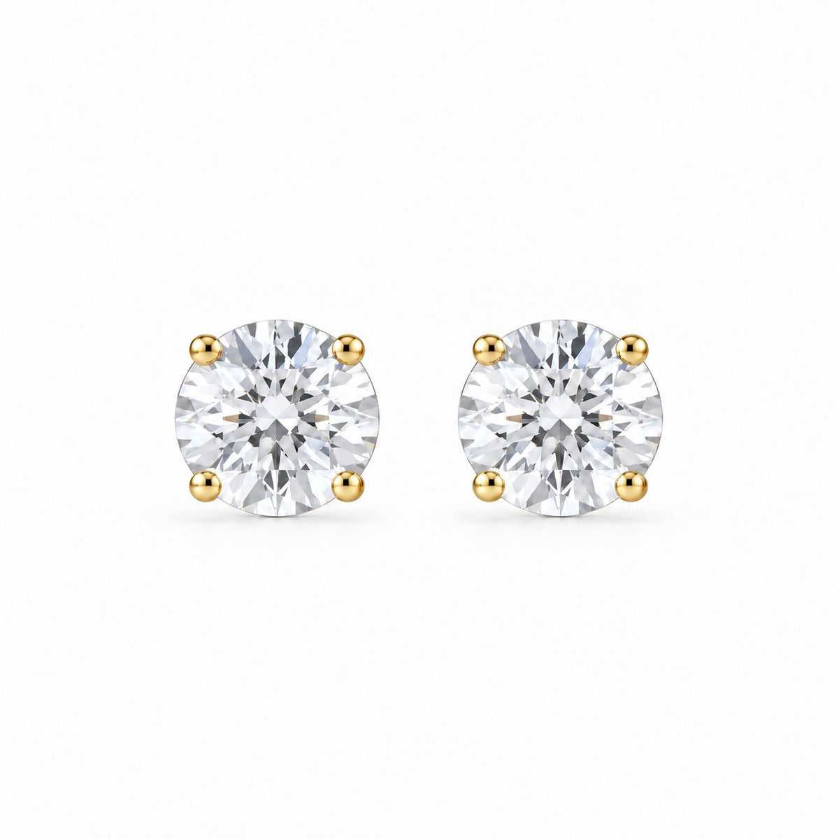 Round Diamond Studs Earrings