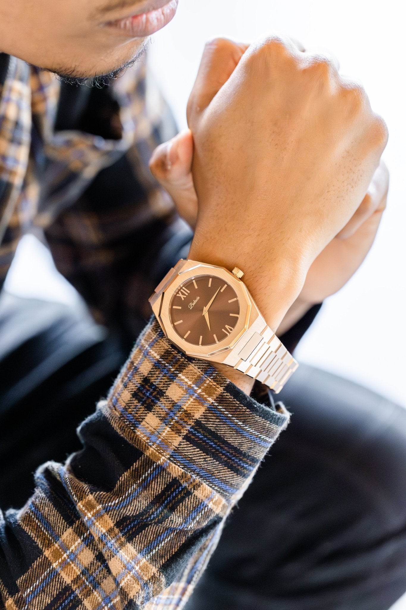 Brown watch balacia 