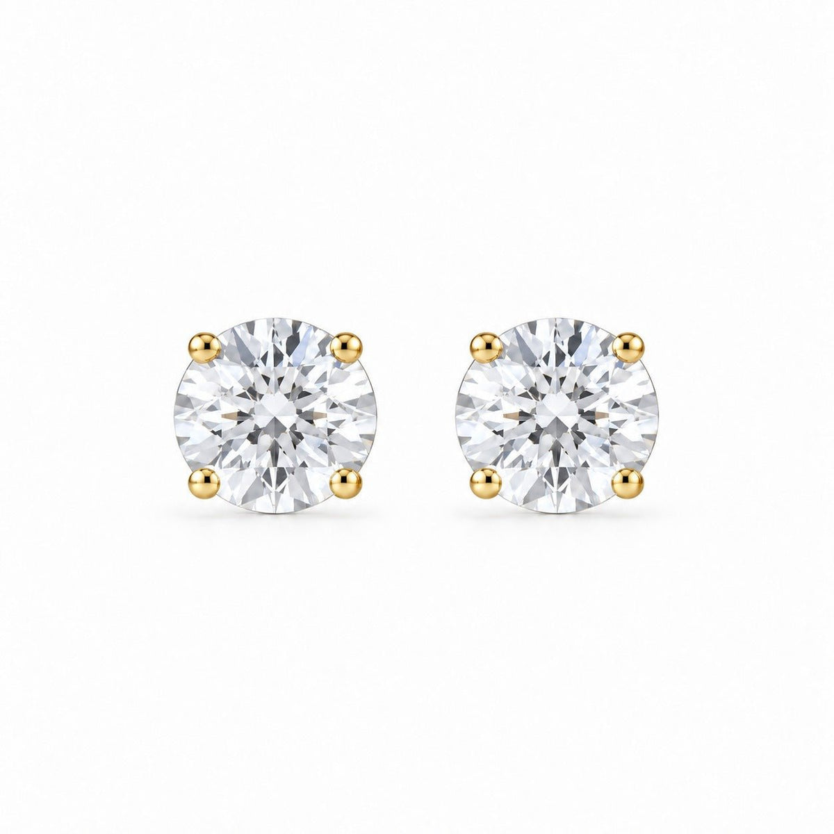 Round Diamond Studs Earrings